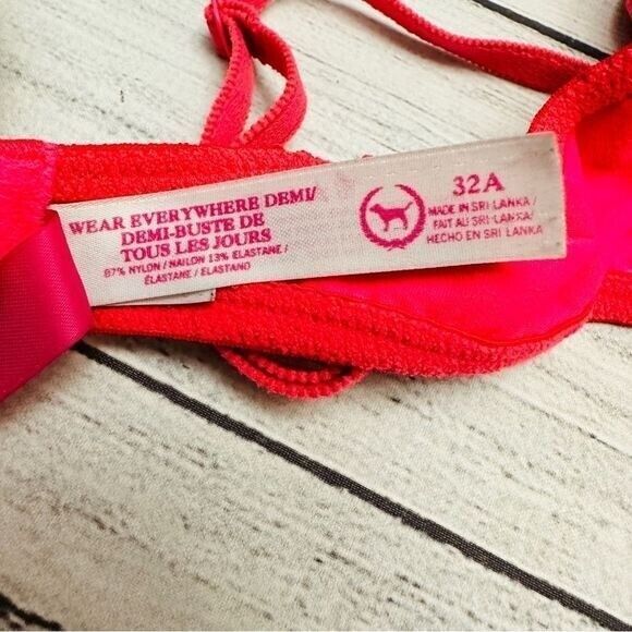 Victoria's Secret Bra Sz.32A Neon Pink Wear Everywhere Demi Push-up By Pink - Picture 9 of 10